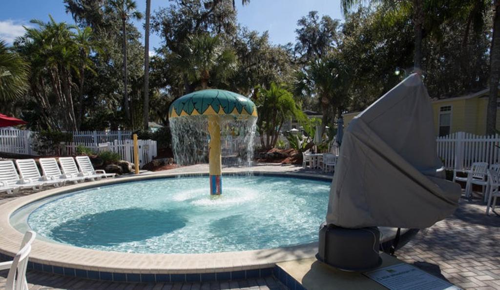 Tropical Palms Premium Two-Bedroom Loft Cottage 77 Orlando Extérieur photo
